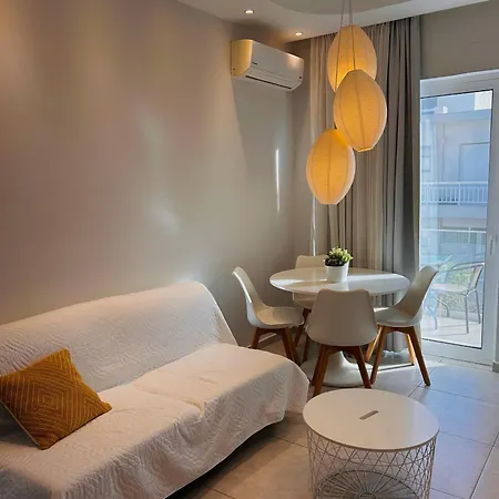 Cretesuites - Urban With Pool - 500m To The Appartement