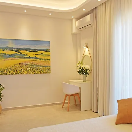 Cretesuites - Urban With Pool - 500m To The *