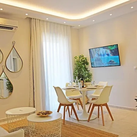 Cretesuites - Urban With Pool - 500m To The *