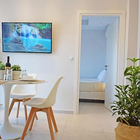 Apartmán Cretesuites - Urban With Pool - 500m To The