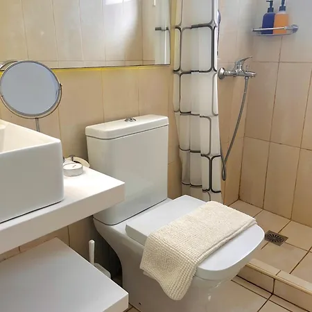 Cretesuites - Urban With Pool - 500m To The Apartmán