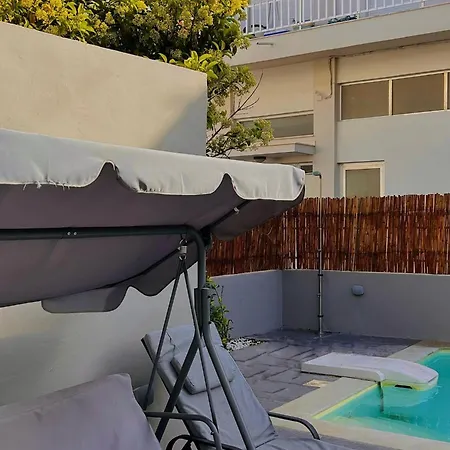 Cretesuites - Urban With Pool - 500m To The Apartmán *