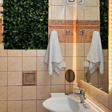 Cretesuites - Urban With Pool - 500m To The * Rethymno