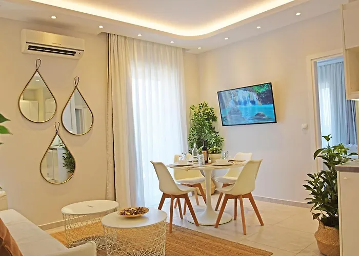 Cretesuites - Urban With Pool - 500m To The *