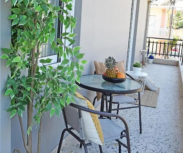 Cretesuites - Urban With Pool - 500m To The Апартаменты