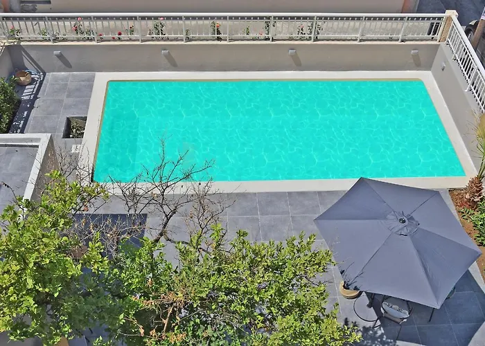 Cretesuites - Urban With Pool - 500m To The *