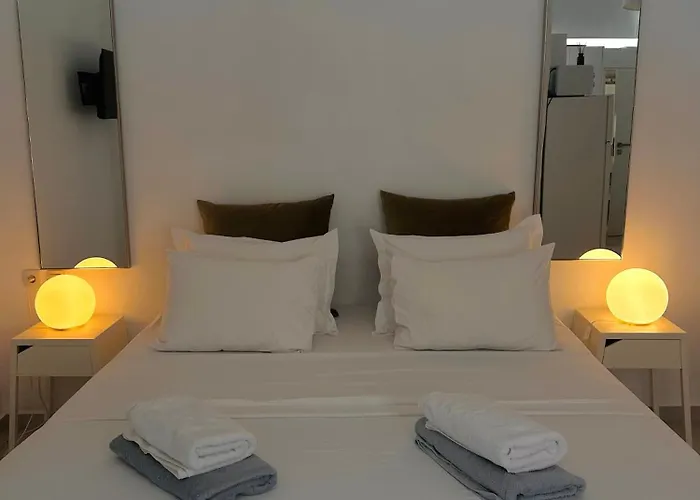 Апартаменты Cretesuites - Urban With Pool - 500m To The *