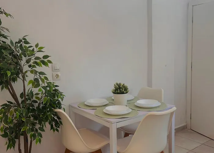 Cretesuites - Urban With Pool - 500m To The *