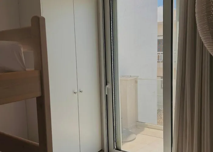 Cretesuites - Urban With Pool - 500m To The Ретимно