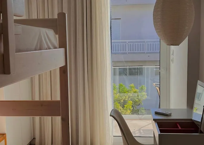 Cretesuites - Urban With Pool - 500m To The