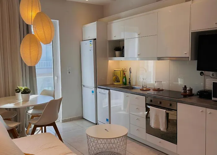 Cretesuites - Urban With Pool - 500m To The Ретимно