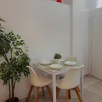 Cretesuites - Urban With Pool - 500m To The *