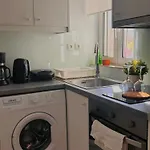 Cretesuites - Urban With Pool - 500m To The *