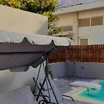 Cretesuites - Urban With Pool - 500m To The Apartman *
