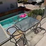 Cretesuites - Urban With Pool - 500m To The