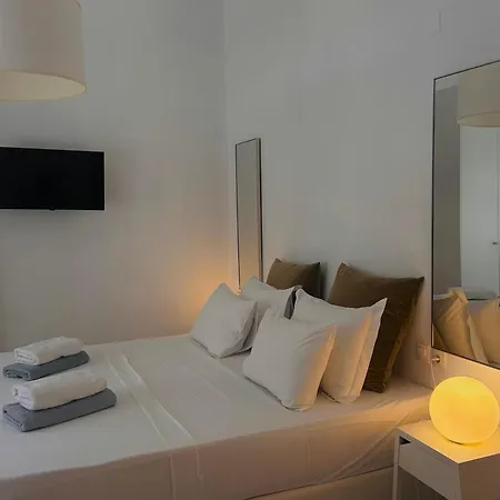 Cretesuites - Urban With Pool - 500m To The 아파트 레팀노