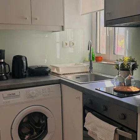 Cretesuites - Urban With Pool - 500m To The *